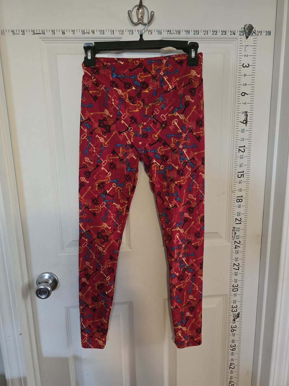 LuLaRoe One Size Leggings Red Colorful Key Print OS Stretch Leggings